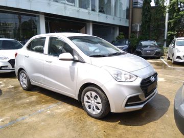 Grand i10 Sedan - Base