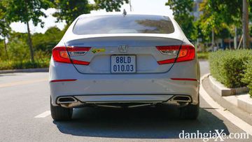 So sánh nhanh Honda Accord 2020 và Toyota Camry 2020 8 danhgiaxe.com honda accord 2020 34 235431 153313