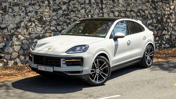 Đầu xe Porsche Cayenne 2024 vẫn giữ vẻ đẹp thời thượng và sang trọng