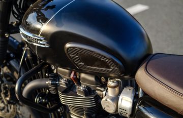 Bonneville T120 hoàn hảo về hiệu suất động cơ.jpg