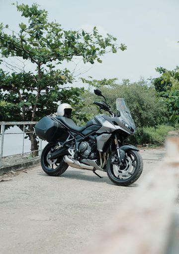 Triumph Tiger 660 2023 màu đen