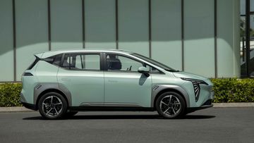 Thân xe AION Y Plus sở hữu thiết kế đơn giản, có phần thực dụng, hướng đến tối ưu công năng