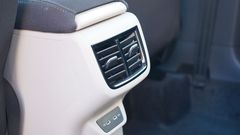 Điều hòa Volkswagen T-Cross 2023 làm mát tốt hơn với cửa gió điều hòa phía sau