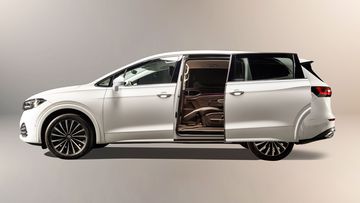 Thiết kế cửa l&ugrave;a cho h&agrave;ng ghế sau cũng l&agrave; điểm nhấn đậm n&eacute;t MPV tr&ecirc;n Volkswagen Viloran 2024