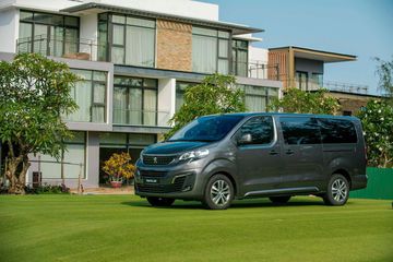 Peugeot Traveller là lựa chọn phù hợp với đối tượng khách hàng là những gia đình có đông thành viên
