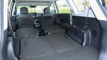 Hyundai Stargazer 2024 khi gập cả 2 hàng ghế sau