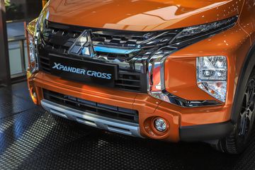 Đầu xe Xpander Cross góc cạnh và cứng cáp