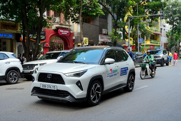 Kh&aacute;ch h&agrave;ng đ&aacute;nh gi&aacute; cao cảm gi&aacute;c l&aacute;i v&agrave; c&aacute;c t&iacute;nh năng an to&agrave;n tr&ecirc;n Yaris Cross HEV.
