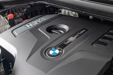 Khối động cơ tích hợp công nghệ TwinPower Turbo trang bị cho X3