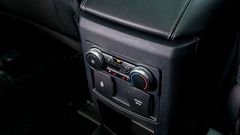 Điều hòa độc lập ở hai hàng ghế sau Ford Explorer
