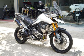 Tiger 900 Rally Pro màu trắng
