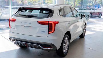 Đuôi xe Haval Jolion 2025 cũng có cấu trúc hài hòa, dễ nhìn với các thiết kế đơn giản