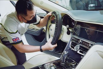 Những mẫu xe đã qua sử dụng trải qua quy trình kiểm tra kỹ thuật nghiêm ngặt nhất do các kỹ thuật viên được đào tạo bởi Bentley trước khi được cấp chứng nhận xác thực