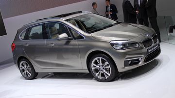 Phiên bản MPV nhỏ gọn 5 chỗ Active Tourer được bổ sung 1 năm sau đó