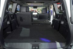 Dung tích khoang hành lý Toyota Land Cruiser Prado 2025 khi được mở rộng