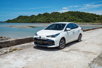 Ưu đ&atilde;i tương đương 100% lệ ph&iacute; trước bạ cho kh&aacute;ch h&agrave;ng mua Vios. 