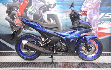 Thân xe có sự thay đổi nhẹ về cấu trúc khung sườn để tạo nên diện mạo mới mẻ và hút mắt hơn