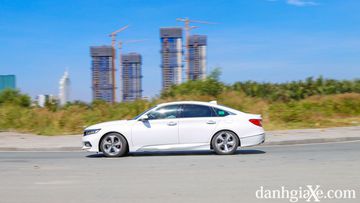 So sánh nhanh Honda Accord 2020 và Toyota Camry 2020 29 danhgiaxe.com honda accord 2020 25 103059 153944