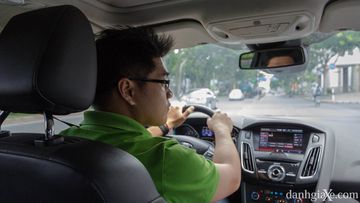 Thói quen của số đông là thường khởi động và lái xe ngay khi vừa lên xe