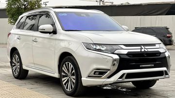 Mitsubishi Outlander 2024 sẽ đáp ứng rất tốt nhu cầu của tệp khách hàng trung niên, nhất là người thường có những chuyến hành trình cùng gia đình
