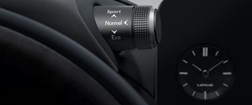 Lexus ES300h 2024 có 3 tùy chọn chế độ lái khác nhau