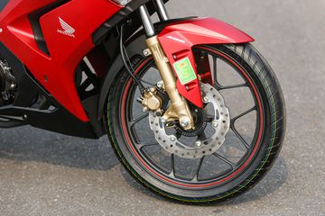 Honda Winner X 2024 được trang bị bộ ly hợp hỗ trợ và chống trượt hai chiều