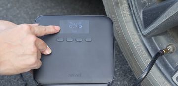 70mai Air Compressor Lite - Midrive TP03 được trang bị m&agrave;n h&igrave;nh hiển thị kỹ thuật số