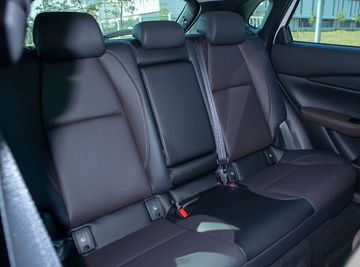 Tất cả các vị trí ghế trên xe đều có tầm quan sát các phía tương đối thoáng đãng, giúp cho chuyến đi trở nên thú vị hơn