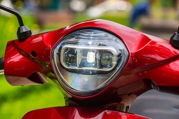 Hệ thống đèn Full LED giúp người dùng dễ dàng di chuyển trong điều kiện ban đêm hoặc sương mù dày đặc