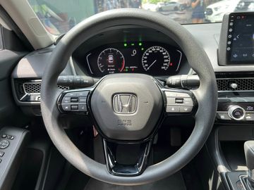 Honda Civic - Thuê xe tự lái tại TP.HCM