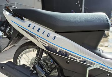 Yên có sự tinh chỉnh nhẹ nhằm mang tới tư thế lái thoải mái hơn cho người ngồi