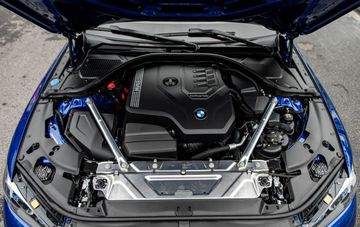 BMW 430i Convertible M Sport 2023 được đánh giá là có khả năng vận hành mạnh mẽ và bền bỉ 
