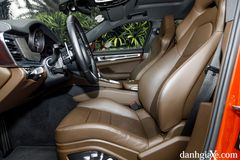 Ghế ngồi cũng được nâng cấp gói Adaptive Sports seats đi kèm bộ nhớ vị trí