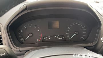 Màn hình hiển thị thông tin nay có kích thước nhỏ hơn