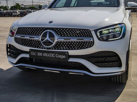 Mercedes-Benz GLC 300 lắp ráp trong nước chốt giá từ 2,399 tỷ đồng