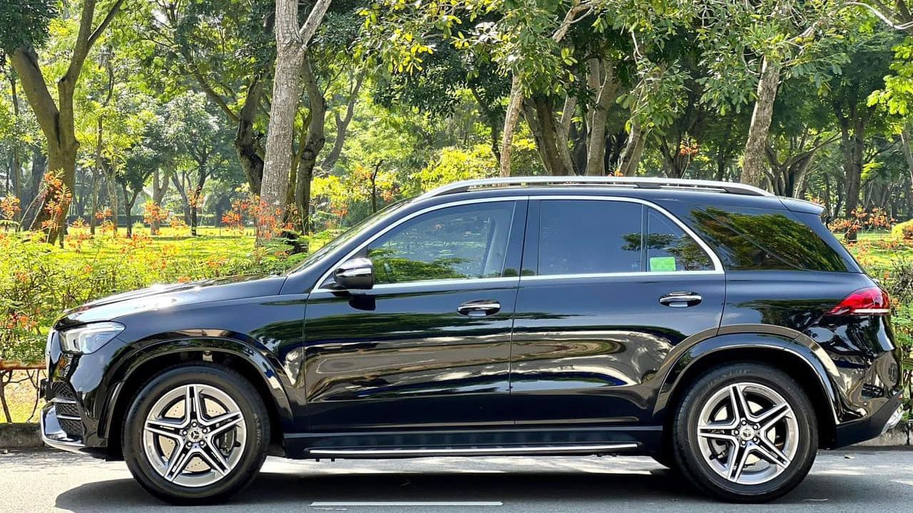 Mercedes GLE 450 4Matic 2025 Giá lăn bánh và KM T2/2025