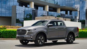 Mazda BT-50 sở hữu ngoại thất nổi bật với với những đường nét sắc sảo