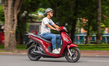 VinFast Feliz S không gặp hiện tượng mất kiểm soát trong quá trình tăng tốc