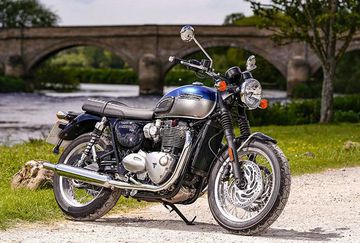 Bonneville T120 màu xanh bạc