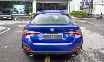 Phần đuôi của BMW 430i 2024 trông khá bắt mắt với form dáng thể thao, đầy khỏe khoắn