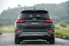 Thiết kế đuôi xe Hyundai Santa Fe 2019
