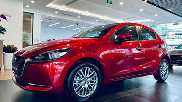 Mazda 2 Sport sở hữu thiết kế nổi bật, đậm chất thể thao