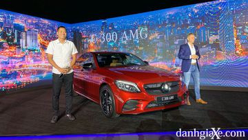 C300 AMG được trang bị động cơ 2.0 L