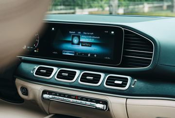 Màn hình đồng hồ lái trên GLS 2023