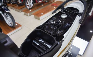 Honda Wave Alpha 2024 có dung tích cốp lên tới 5 lít