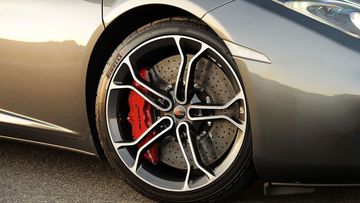 Với thói quen lái xe cẩn thận thì má phanh sẽ bền hơn và ngược lại,