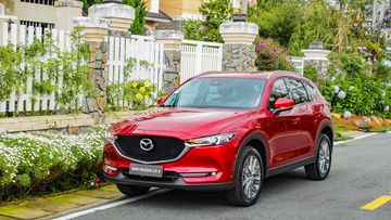 Mazda CX-5 dung hòa rất tốt từ thiết kế ngoại thất, nội thất đến khả năng vận hành