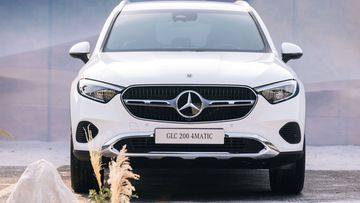 Đầu xe Mercedes-Benz GLC 2023 được thiết kế lại với những đường nét cấp tiến
