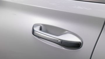 Tay nắm cửa Hyundai Palisade 2024 được mạ chrome mờ sang trọng