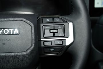 Toyota Land Cruiser Prado 2025 được nâng cấp hệ thống Toyota Safety Sense 3.0